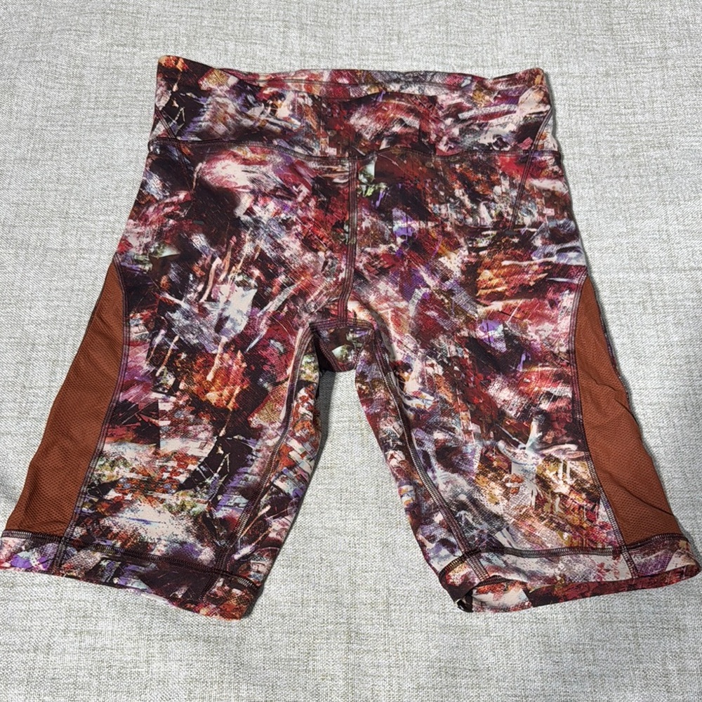 Lululemon Everlux and Mesh high rise short. Inseam 10”. Size 8. EUC